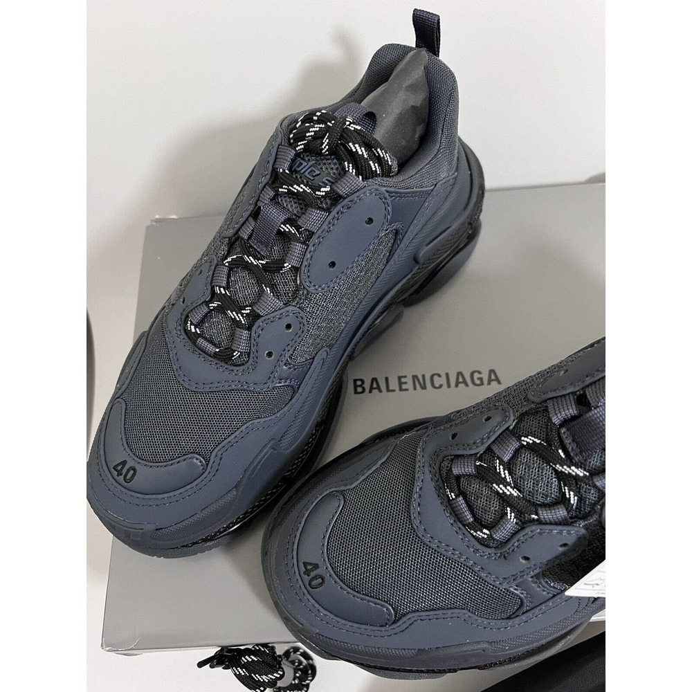 NIB Balenciaga Women’s Ombre Blue Triple S Sneakers Size 40 Authentic - Picture 6 of 7
